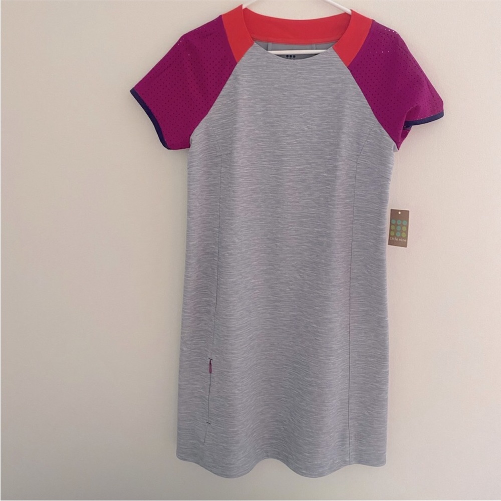 Title Nine Women’s Unconventional Gray Colorblock Dress Womens Size S